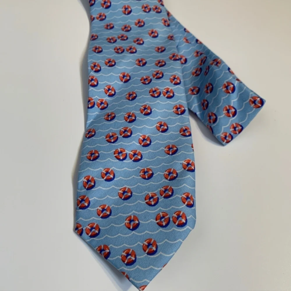 Vineyard Vines Boys Life Rings Printed Silk Tie Size 49